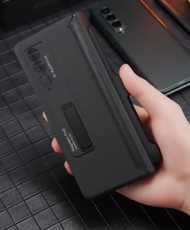 Magnetic Fold Case – AI Autofocus Protection with Kickstand