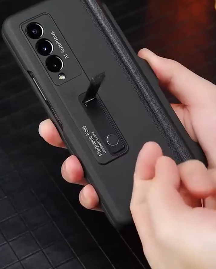 Magnetic Fold Case – AI Autofocus Protection with Kickstand