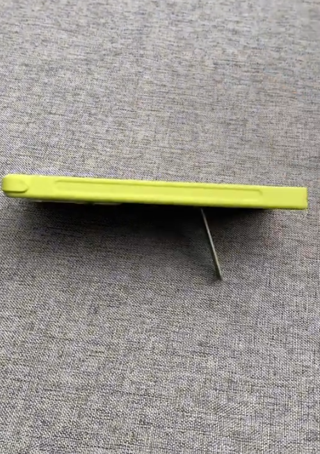 Professional MagSafe-Compatible Case with Integrated Kickstand