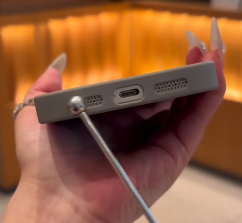 Shiny Chrome Magnetic Case