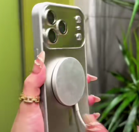 Shiny Chrome Magnetic Case