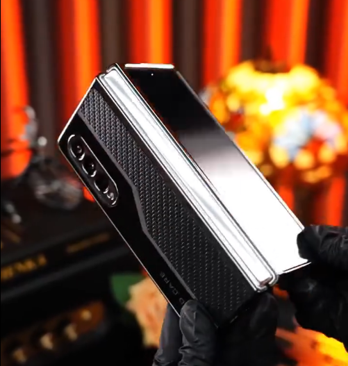 Carbon Texture and Electroplated Foldable Phone Case