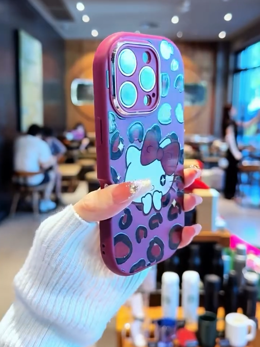 iPhone - Hello Kitty phone case