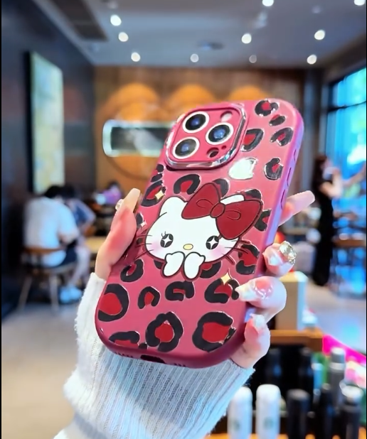 iPhone - Hello Kitty phone case
