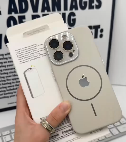 iPhone - Premium Stone/Beige Magnetic Silicone Cover