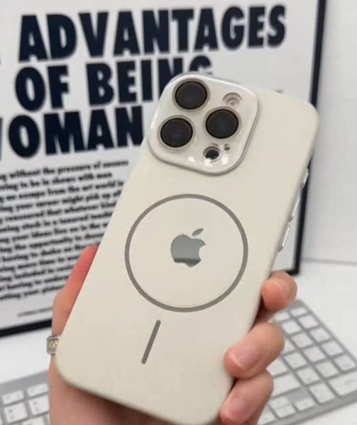 iPhone - Premium Stone/Beige Magnetic Silicone Cover