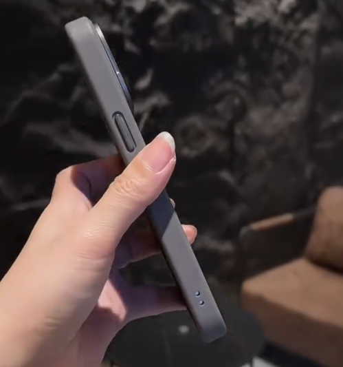 iPhone - Clear MagStand Case