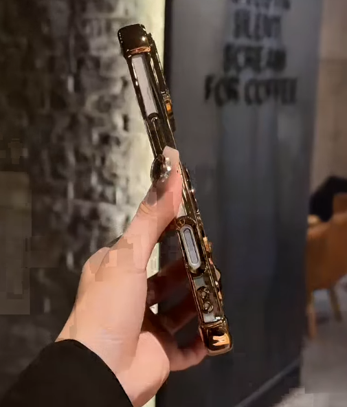 iPhone - Luxury Gold Electroplated Transparent Case