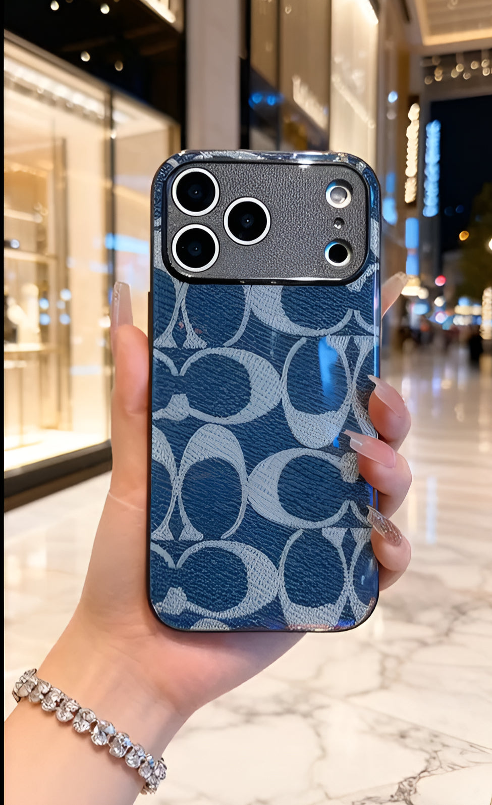 Coach Signature Luxe Case